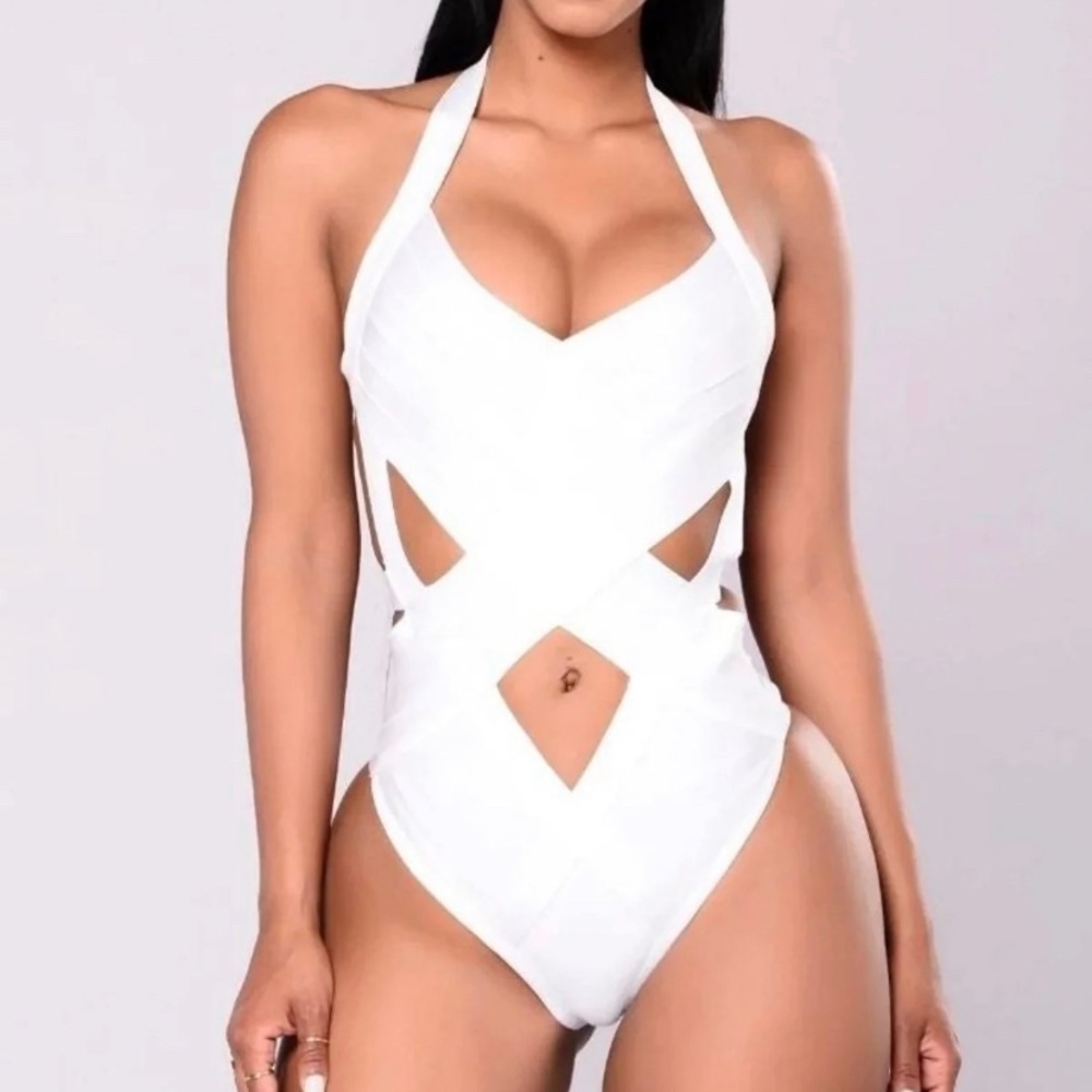 NWT Brazilian Cheeky White Swimsuit Medium